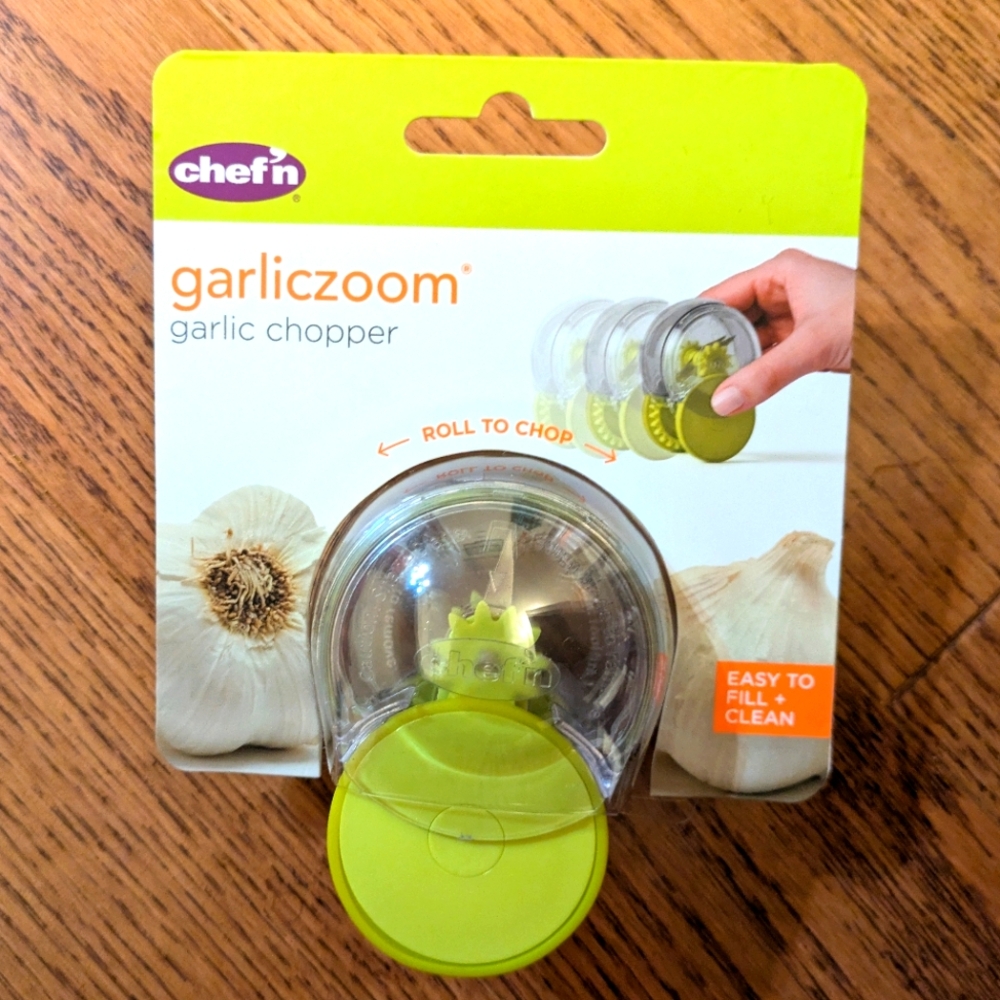 Chef'N GarlicZoom® Garlic Chopper